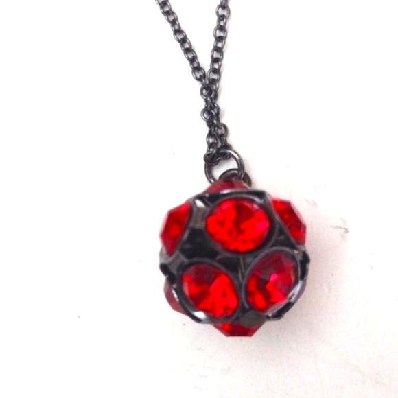 RED CRYSTAL DISCO BALL PENDANT NECKLACE & MATCHING POST EARRINGS SET - Picture 5 of 9